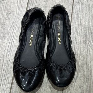Tory Burch Black Patent Leather Ballet Flats with Elasticized Trim 8